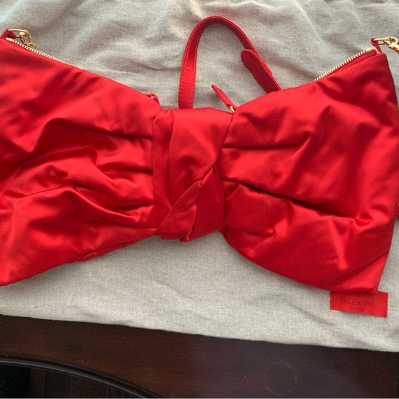 Vintage VALENTINO GARAVANI Satin Noeud d Amour Bow Clutch - Picture 6 of 13